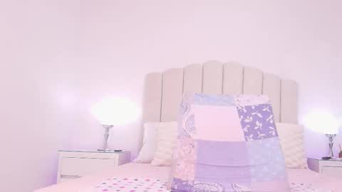 Snapshot of reven_lilith chatting on 6, 11, 2025 REVEN online show from 6, 11, 2025