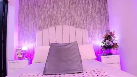 Snapshot of reven_lilith chatting on 26, 11, 2025 REVEN online show from 26, 11, 2025