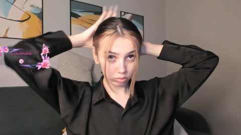 Elin online show from 8, 12, 2024