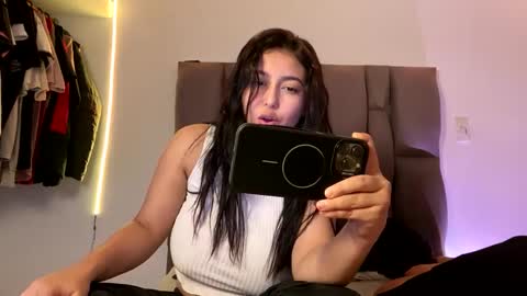 Snapshot of rexaybladee chatting on 11, 10, 2025 Rexa y blade online show from 11, 10, 2025