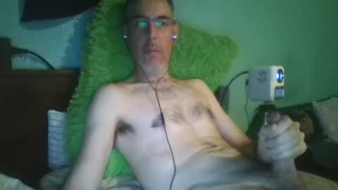 reyes_albert2006 online show from 3, 11, 2025