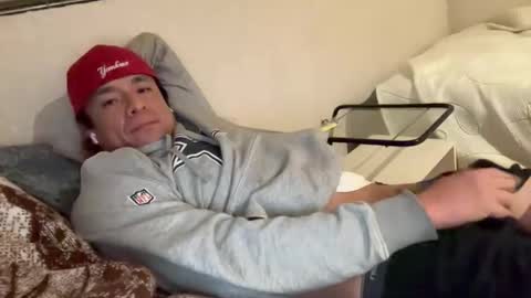 Snapshot of reyintrolp chatting on 19, 11, 2025 reyintrolp online show from 19, 11, 2025