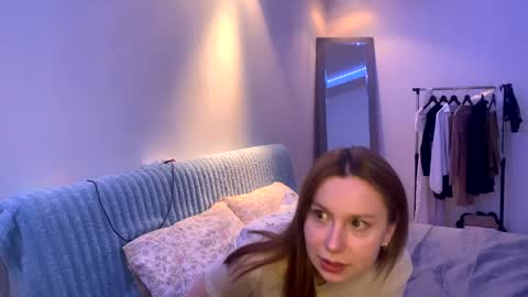 Snapshot of reynasweet_ chatting on 3, 4, 2026 Lola online show from 3, 4, 2026