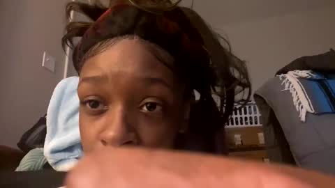 reynaxx2cumin online show from 9, 1, 2025