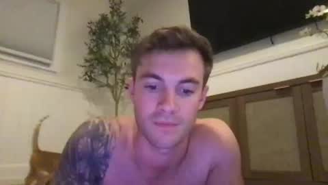 Snapshot of rguy114 chatting on 13, 10, 2025 Ryan online show from 13, 10, 2025