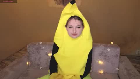 Snapshot of rheamoonn chatting on 5, 3, 2026 Grace online show from 5, 3, 2026