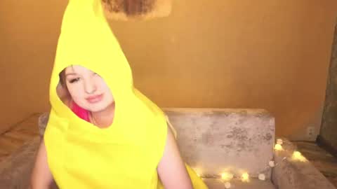 Snapshot of rheamoonn chatting on 6, 3, 2026 Grace online show from 6, 3, 2026