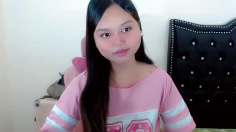 rhianne_fuckdoll online show from 1, 2, 2026