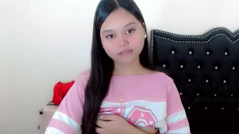 rhianne_fuckdoll online show from 1, 2, 2026