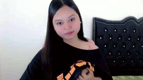 rhianne_fuckdoll online show from 2, 2, 2026