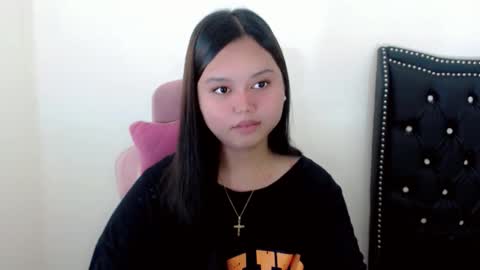 rhianne_fuckdoll online show from 3, 2, 2026