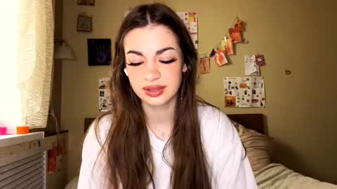 Snapshot of rhiannonmuccigrosso chatting on 16, 11, 2025 Anna online show from 16, 11, 2025