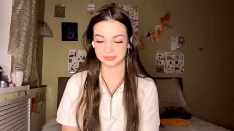 Snapshot of rhiannonmuccigrosso chatting on 1, 12, 2025 Anna online show from 1, 12, 2025