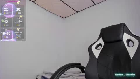 RianaK online show from 1, 3, 2025