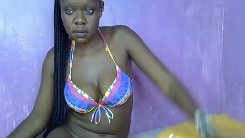 Snapshot of riana_sha chatting on 4, 3, 2025 riana_sha online show from 4, 3, 2025