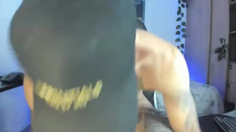 Snapshot of riancum chatting on 16, 2, 2025 juan online show from 16, 2, 2025