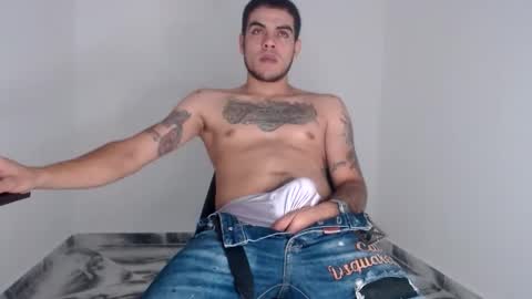 Snapshot of riancum chatting on 19, 12, 2025 juan online show from 19, 12, 2025