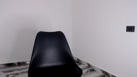 Snapshot of riancum chatting on 5, 1, 2026 juan online show from 5, 1, 2026