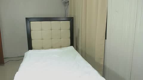 Snapshot of ricalicious19 chatting on 20, 10, 2025 KANG online show from 20, 10, 2025