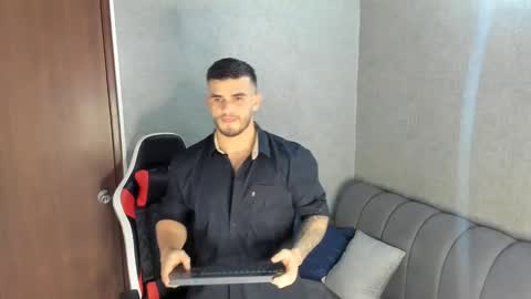 ricardogonzalez666 online show from 12, 1, 2025