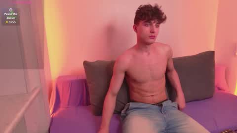 Snapshot of richard_steele_hot chatting on 17, 12, 2025 Richard online show from 17, 12, 2025