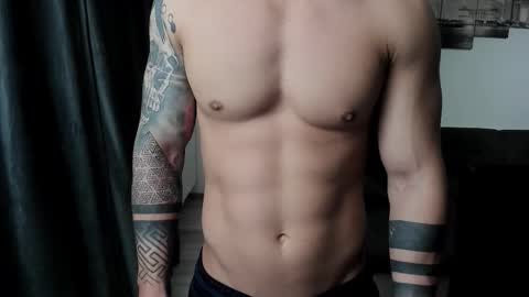 Snapshot of richarddarell chatting on 12, 10, 2025 RichardDarell online show from 12, 10, 2025