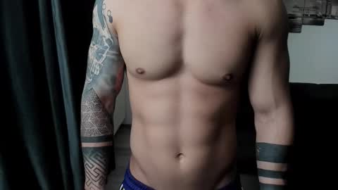 Snapshot of richarddarell chatting on 26, 10, 2025 RichardDarell online show from 26, 10, 2025