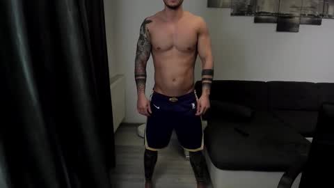 Snapshot of richarddarell chatting on 9, 11, 2025 RichardDarell online show from 9, 11, 2025