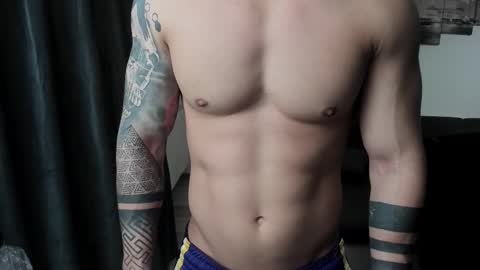 Snapshot of richarddarell chatting on 22, 11, 2025 RichardDarell online show from 22, 11, 2025