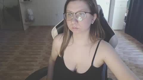 Snapshot of richemily chatting on 28, 2, 2025 Emily online show from 28, 2, 2025