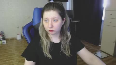 Snapshot of richemily chatting on 17, 10, 2025 Emily online show from 17, 10, 2025