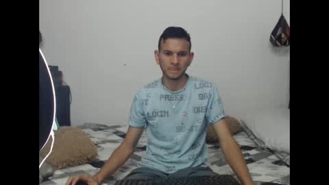 Snapshot of richr_latin_boy chatting on 13, 10, 2025 rich online show from 13, 10, 2025