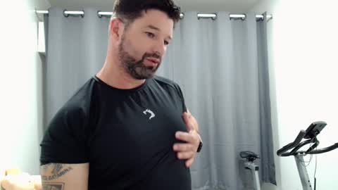 Snapshot of richrolland chatting on 27, 11, 2025 Rickseduction online show from 27, 11, 2025