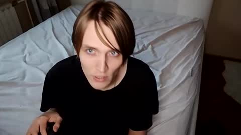 Snapshot of rick_boyy chatting on 18, 11, 2025 rick boyy online show from 18, 11, 2025