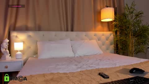 rihanna_walker online show from 12, 10, 2025