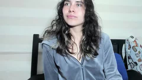 Snapshot of riley_colors chatting on 13, 11, 2025 Riley online show from 13, 11, 2025