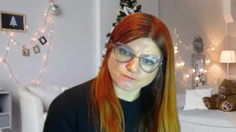 Snapshot of rileycomely chatting on 5, 1, 2025 RileyComely online show from 5, 1, 2025