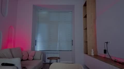 Snapshot of rileymee chatting on 18, 9, 2025 rileymee online show from 18, 9, 2025