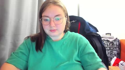 Snapshot of rina16 chatting on 31, 10, 2025 rina16 online show from 31, 10, 2025