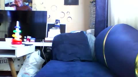 Snapshot of rio_sky chatting on 26, 11, 2025 cookie online show from 26, 11, 2025