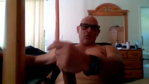 Snapshot of rionel chatting on 3, 3, 2025 RioNel online show from 3, 3, 2025