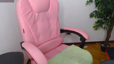 Snapshot of ripe_cherries chatting on 18, 9, 2025 Ripe cherries online show from 18, 9, 2025