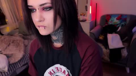   DianaBrite            fansl y online show from 4, 12, 2025