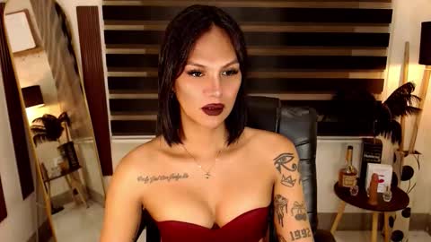 Snapshot of ririmoorets chatting on 16, 11, 2025 riri online show from 16, 11, 2025