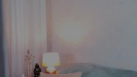 Agnes online show from 10, 10, 2025