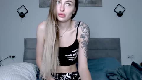 Snapshot of rita_orra chatting on 11, 10, 2025 Rita online show from 11, 10, 2025