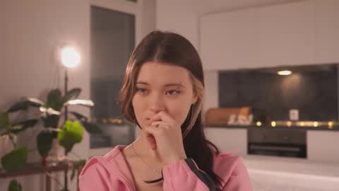 Akemi online show from 4, 2, 2026