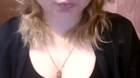 RiveraMaureen online show from 4, 1, 2025