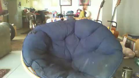 Snapshot of riverratggg chatting on 20, 10, 2025 riveratggg online show from 20, 10, 2025