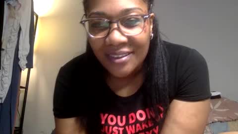 Snapshot of riversaint chatting on 11, 12, 2024 River Saint online show from 11, 12, 2024